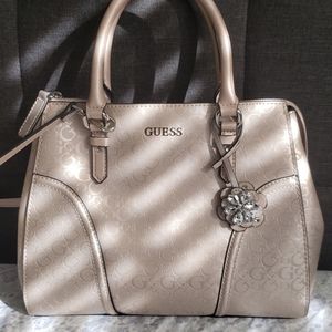 Guess purse /bag